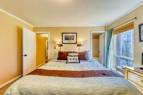 Paradise in the Pines image 12