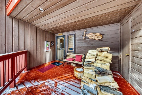 Paradise in the Pines image 19